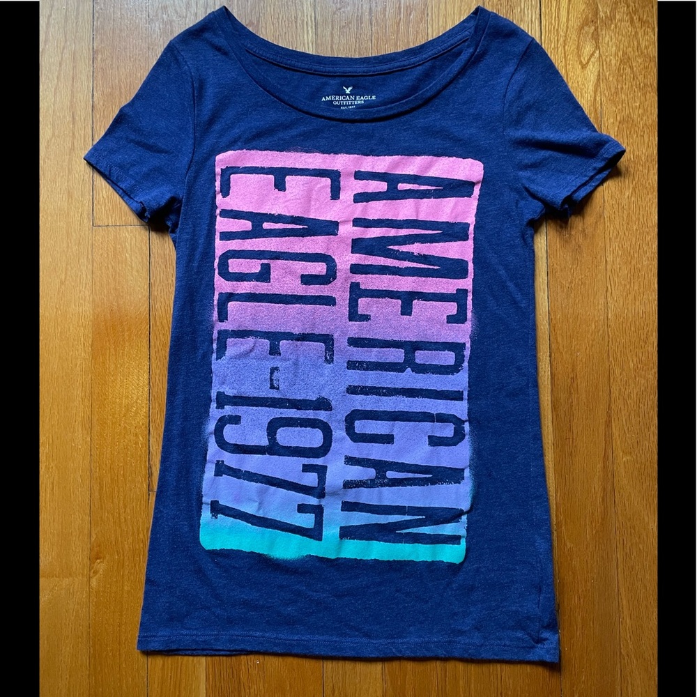 American Eagle t-shirt. Perfect condition!